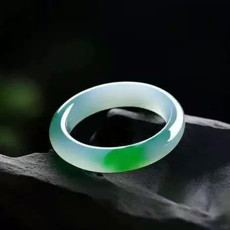 Lighting - Myanmarese jadeiet armband, ijsachtig-wasachtig type, regelmatige